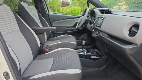 Yaris 1.5 VVTi 100 Hybrid E-CVT Collection - Automatique 2017 occasion 82000 Montauban