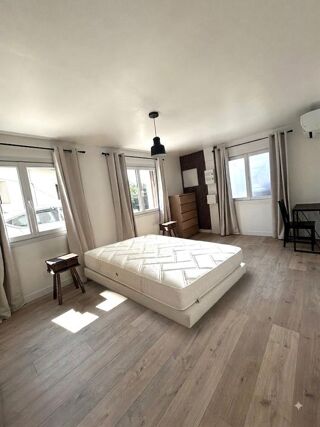  Appartement à louer 2 pièces 45 m²