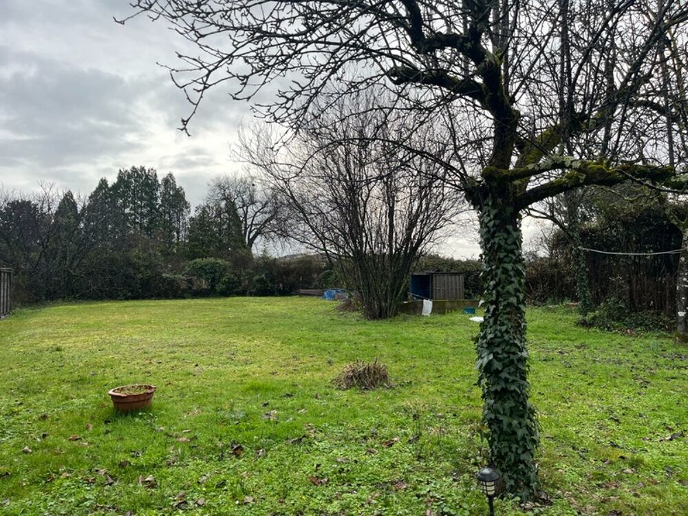 Vente Terrain Terrain constructible de 500 m² à CHATEAUBERNARD (16) Chateaubernard