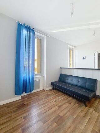  Appartement à louer 2 pièces 28 m²