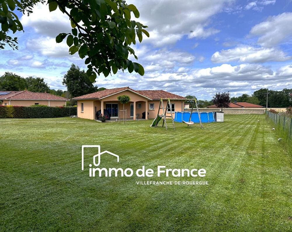 Plain-pied Martiel 110 m² , 3 chambres sur terrain plat et clos de 2000 m²