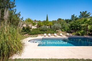  Villa � vendre 7 pi�ces 220 m�