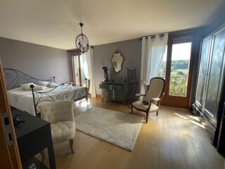  Maison � vendre 9 pi�ces 219 m�