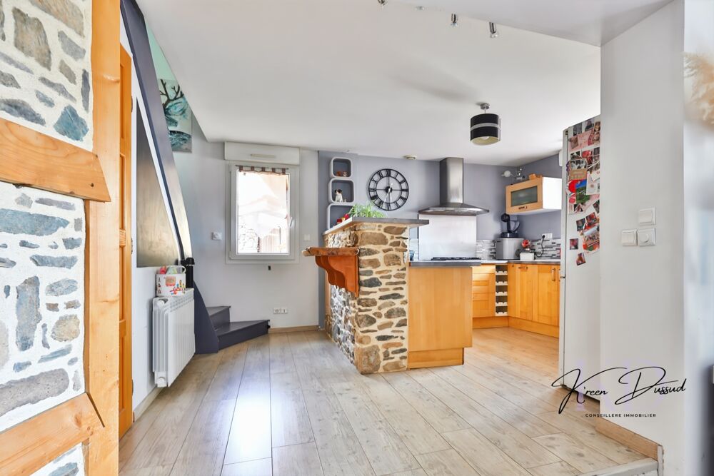 Vente Maison ? Maison en pierre de 150 m2 - Vue exceptionnelle sans vis-à-vis- Suite parentale - Dépendances Sainte catherine