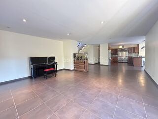  Villa � vendre 8 pi�ces 235 m�