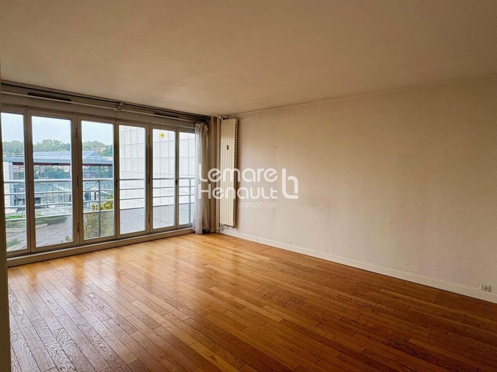 Location Appartement Coeur ville, F3 Résidentiel, Parking et Cave Dreux