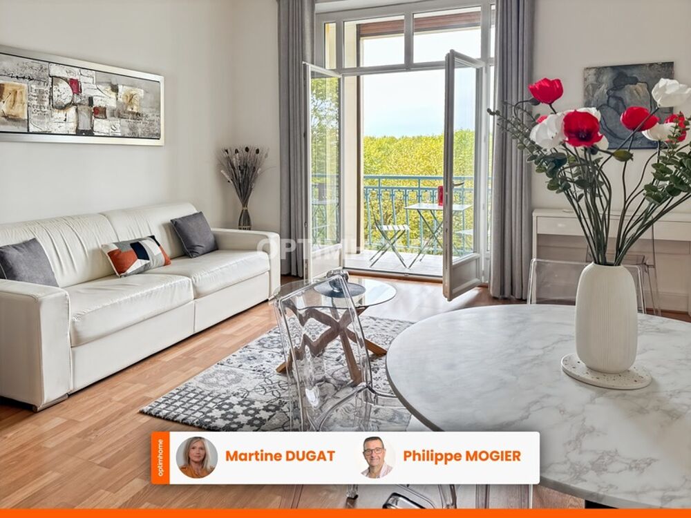 Vichy 03  Le Carlton, Triangle dOr, T2 donnant sur Parc des Sources
