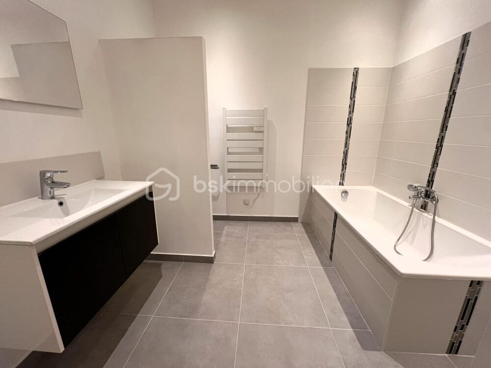 Vente Maison Maison de ville de type 3 entièrement rénovée avec garage Barjols