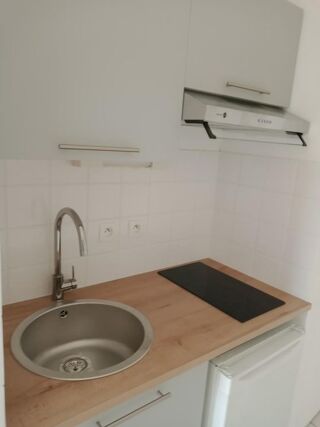  Appartement à louer 1 pièce 20 m²