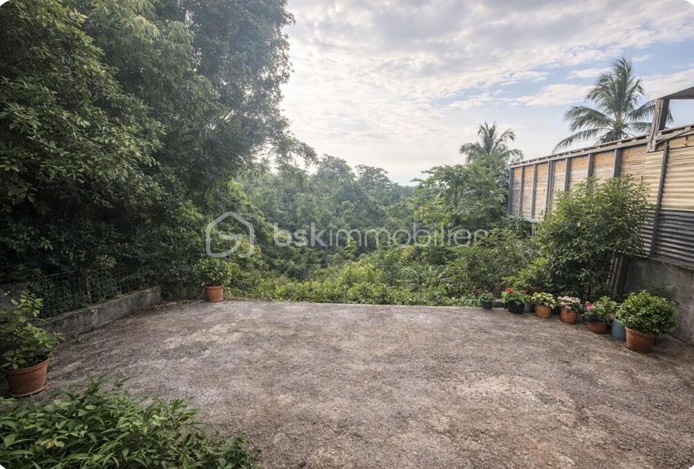 Vente Maison Maison avec potentiel-vue agréable et environnement calme Sainte marie