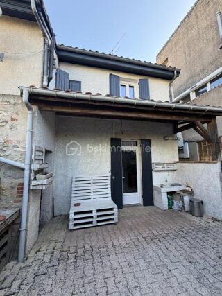  Propriété/château à vendre 6 pièces 132 m²