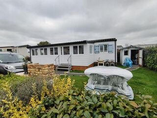  Terrain � vendre 4 pi�ces 205 m�