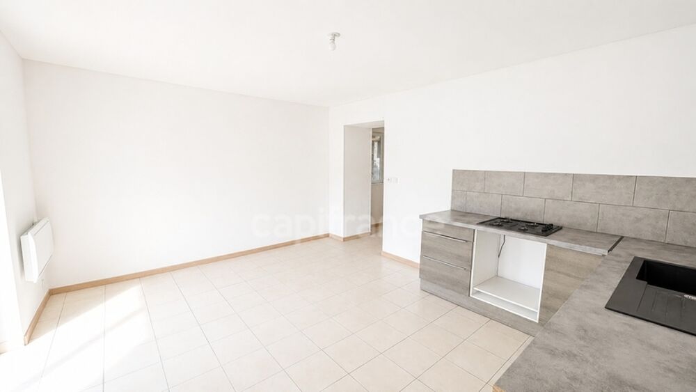 Maison divisée en 2 appartements  Wavrechain-sous-Denain