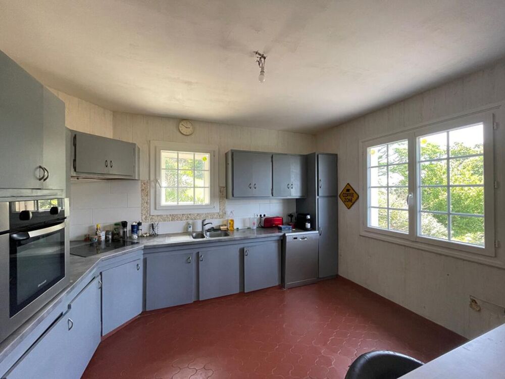 � vendre  Maison Cambo-les-Bains (64250)
