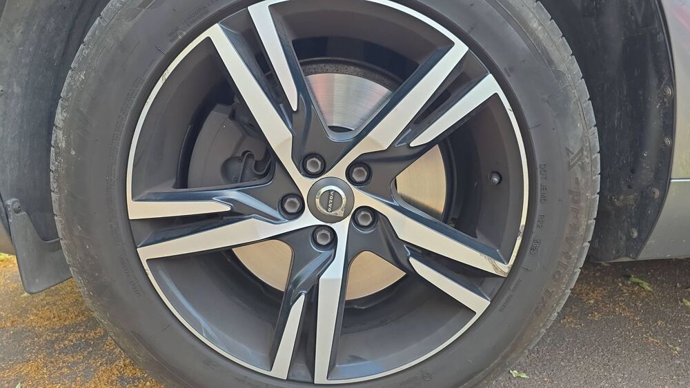 XC60 II 2.0 D4 190 Geartronic8 R-Design - Automatique Toit ouvran 2018 occasion 10000 Troyes