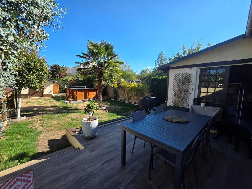 Vente Maison TREMBLAY EN FRANCE - Maison T5 - 115 m2 habitable - Terrain 396 m2 avec piscine Tremblay en france
