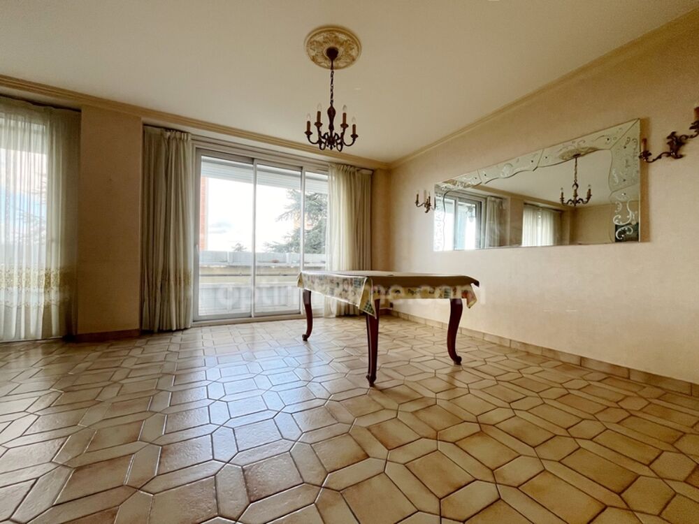 Vente Appartement Appartement  vendre 5 pices BRON (69) Bron