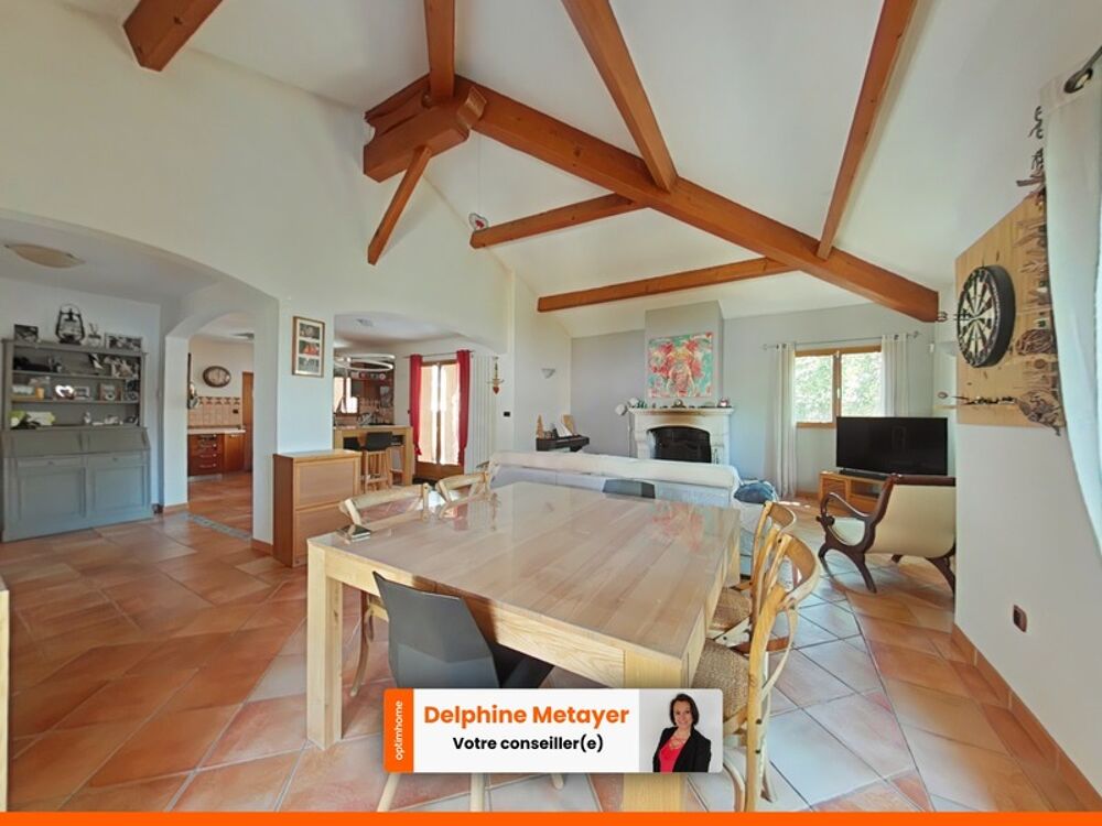 Vente Maison Magnifique villa provençale de 131 m² à Brignoles ,volumes exceptionnels, cadre verdoyant et calme absolu Brignoles