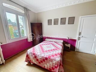  Propriété/château à vendre 9 pièces 256 m²