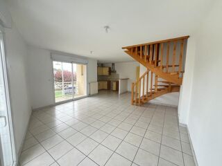  Appartement à louer 4 pièces 70 m²