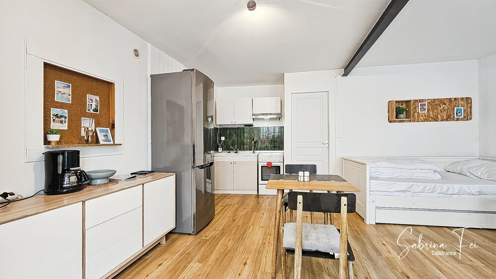 Vente Appartement PORTE ROYALE - APPARTEMENT T1 VENDU MEUBLÉ ET LIBE DE TOUT OCCUPANT La rochelle