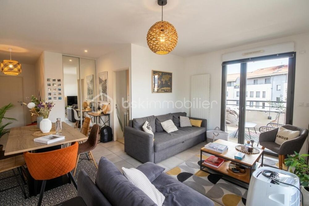 Vente Appartement T3 de 66 m² en dernier étage avec terrasse triple exposition de 36 m² Clermont ferrand