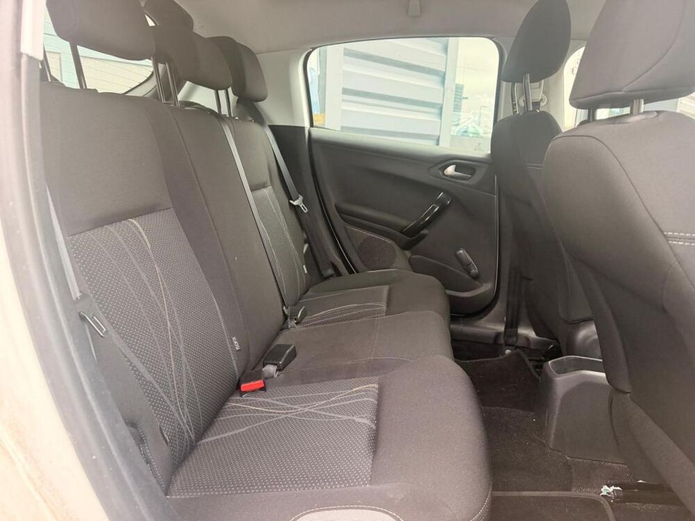 208 1.2 VTi 82ch ACTIVE / KIT DISTRI NEUF 2014 occasion 31000 Toulouse
