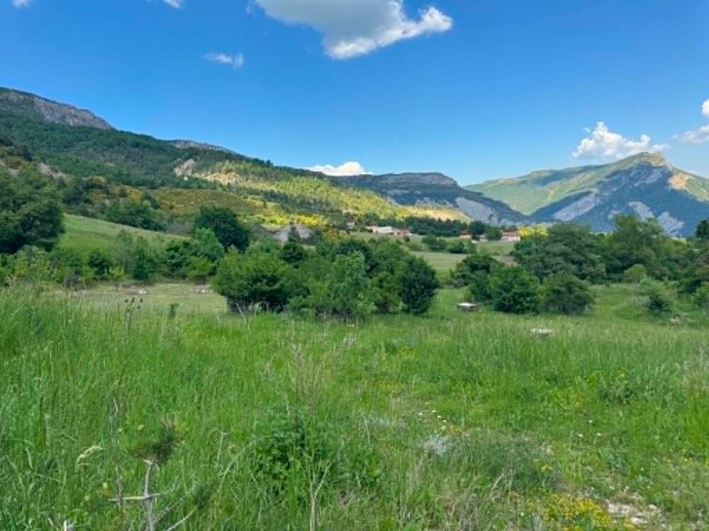 Vente Propriété/Château Propriété en pierres avec 2 maisons et 3 hectares de terrain – La Piarre (05) La piarre