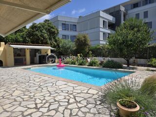 Propriété/château à vendre 8 pièces 310 m²