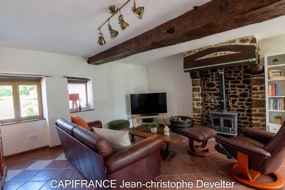 Propriété à vendre 10 pièces CEAUCE (61) sur terrain de 8300 m2
