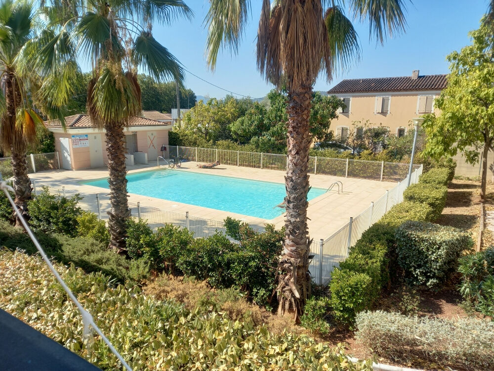 Le Luc en Provence (83), dans résidence sécurisée, appartement 2 pièces terrasse