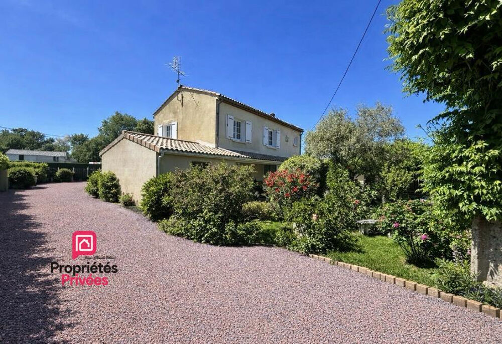 Tout proche de Saint-André de Cubzac à Marsas - Maison Contemporaine R+1 de 135.60 m2 habitables sur un terrain clos d'environ