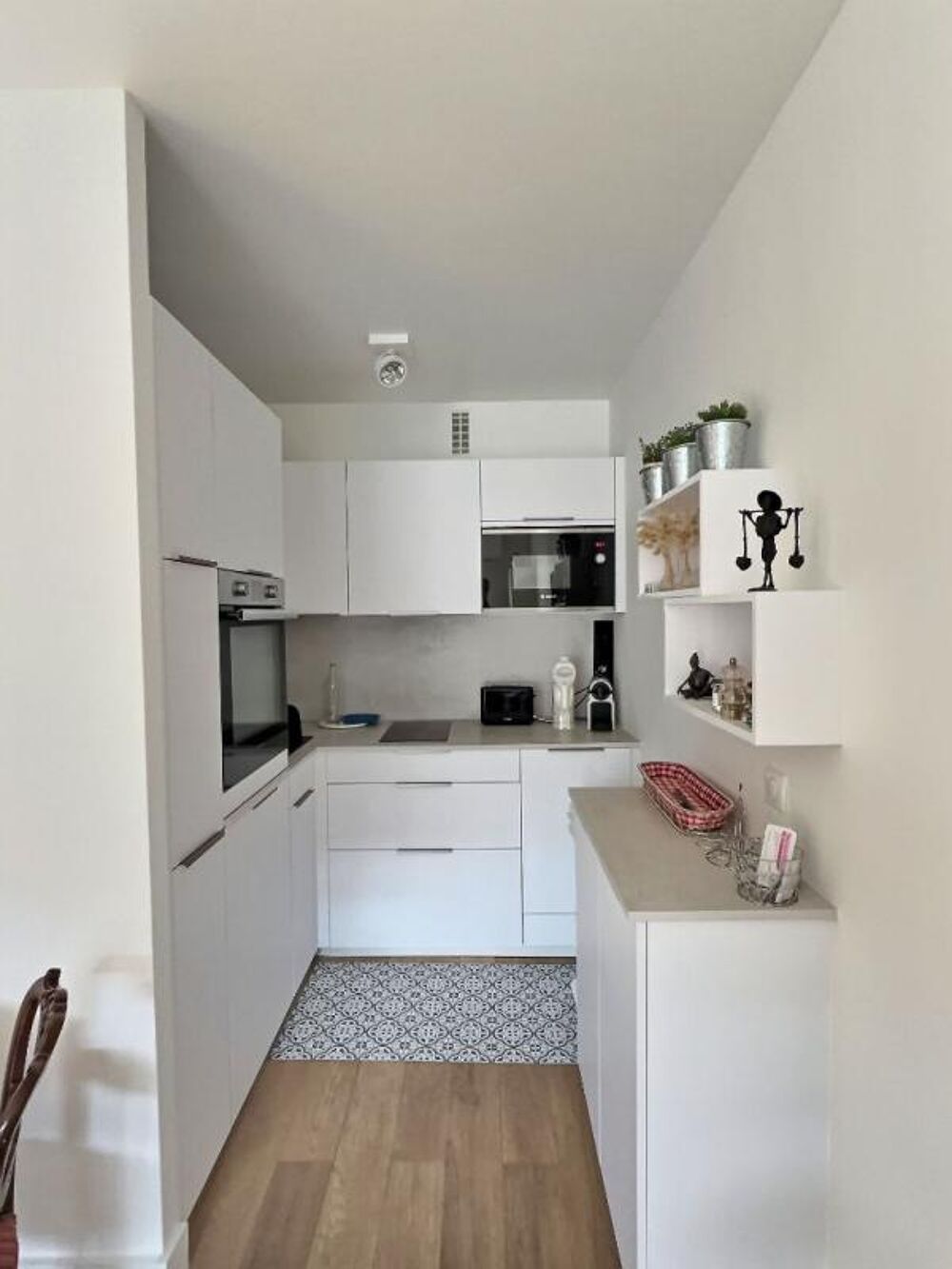Vente Appartement La Garenne Colombes. Ravissant 2 pièces  traversant  Est / Ouest et ses 2 terrasses La garenne colombes