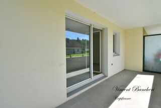  Appartement à louer 3 pièces 63 m²