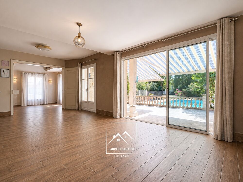 Vente Maison PAU (64) –  À VENDRE - Maison familiale de 213 m² - 5 chambres, bureau et piscine Pau