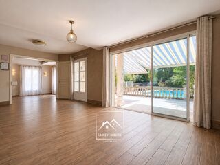  Maison à vendre 6 pièces 213 m²