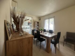  Immeuble à vendre 11 pièces 244 m²