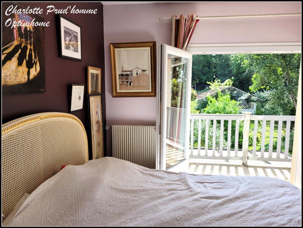 Maison avec vue et jardin arboré - 180m²