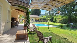  Propriété/château à vendre 11 pièces 260 m²
