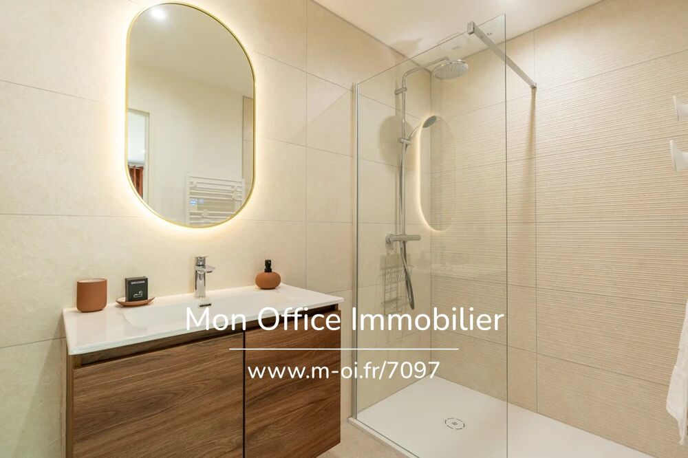 à vendre  Appartement Grimaud (83310)