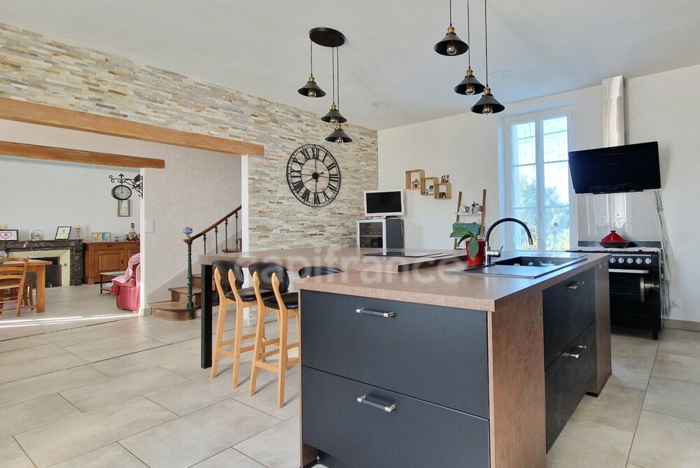 Vente Maison THOUARS, Maison de Maître de 170 m2 avec piscine Thouars