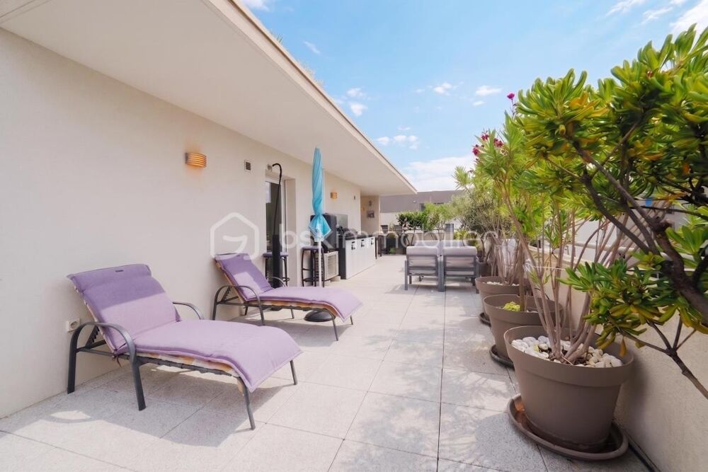 Vente Appartement NÎMES CAPOUCHINÉ – Superbe T4 de 96 m² avec Terrasse d'Exception de 57 m² ! Nimes