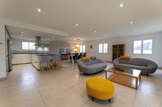  Maison à louer 5 pièces 166 m²