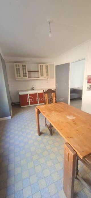  Immeuble à vendre 3 pièces 150 m²