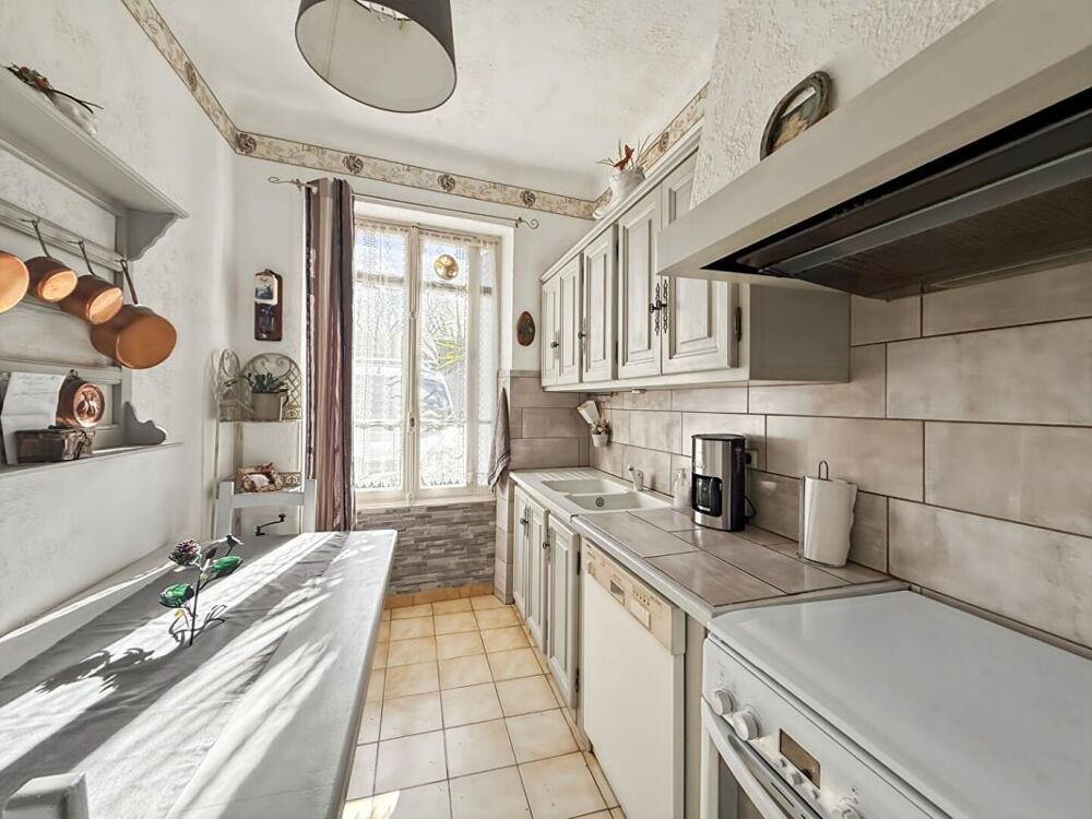 À VENDRE - MAISON DE VILLAGE - EYRAGUES