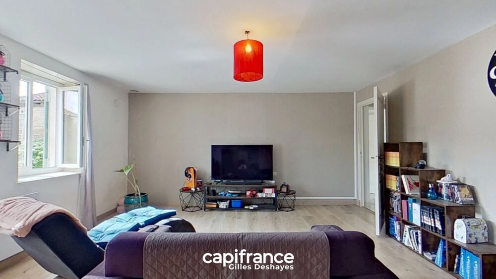 MAISON ANCIENNE EN PIERRE DE PLAIN-PIED  133 M²  DÉPENDANCE
