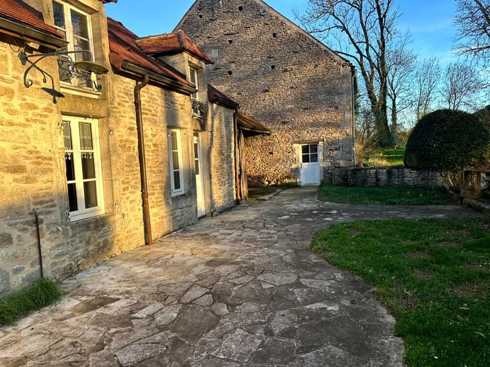 Vente Propriété/Château Propriete à vendre 8 pièces proche de POUILLY EN AUXOIS (21) Pouilly en auxois