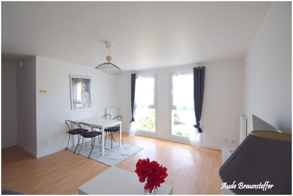 Location Appartement Dpt Yvelines (78), à louer limitrophe Saint Germain en Laye, appartement T2 rénové loué en meublé avec place de parking Saint germain en laye