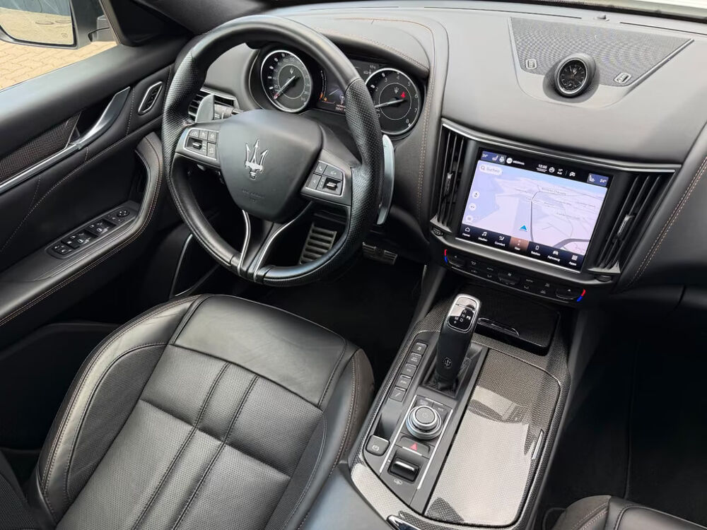 Levante 3.0 V6 Modena S – Nerissimo Paket ACC Toit Panoramique 2022 occasion 33000 Bordeaux