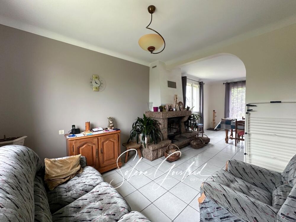 Maison familiale, bourg, au calme